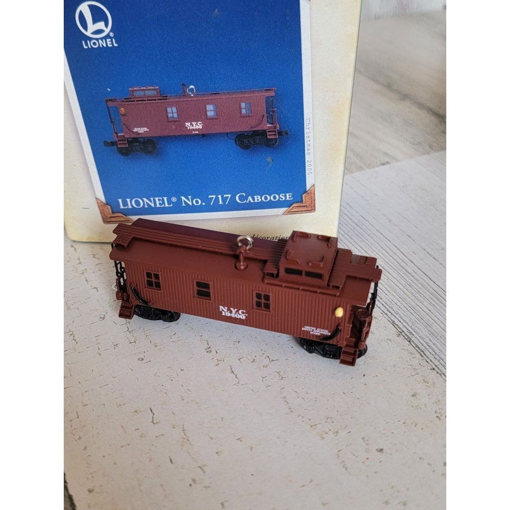 Hallmark lionel No. 717 Caboose ornament Xmas 2005